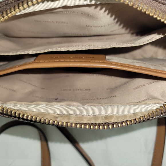 Michael Kors Handbag - Picture 3 of 4